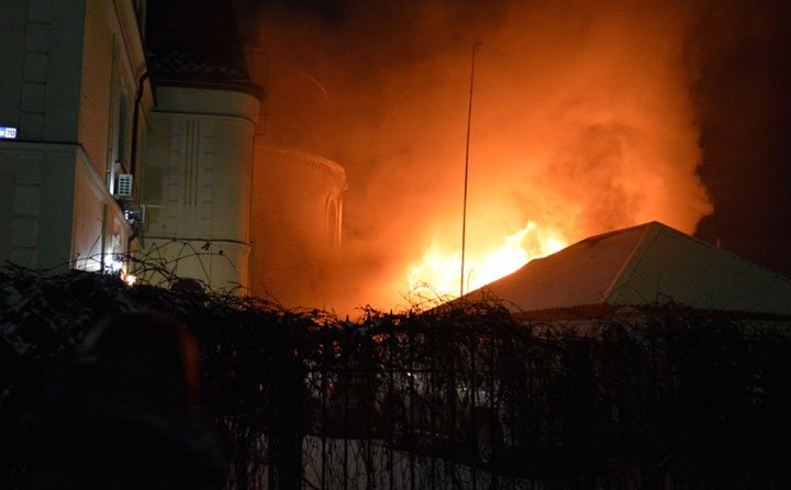 В центрі Борисполя горіла баня В центрі Борисполя горіла баня