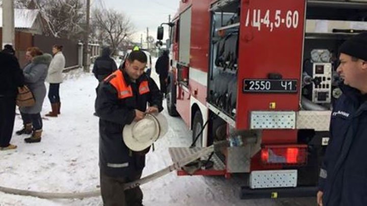 Двоє людей загинуло під час пожежі на Київщині Двоє людей загинуло під час пожежі на Київщині
