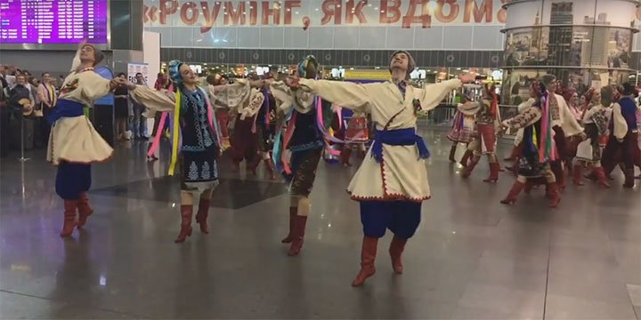 В аеропорту «Бориспіль» стартувало всеукраїнське турне ансамблю ім. Вірського В аеропорту «Бориспіль» стартувало всеукраїнське турне ансамблю ім. Вірського