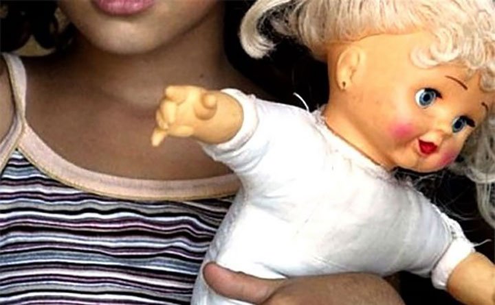 На Київщині охоронець дитячого садка підозрюється в розбещенні 10-річної дівчинки