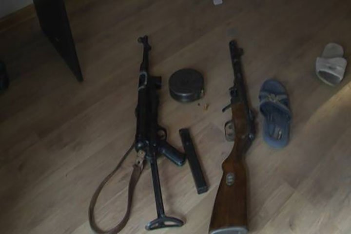 На Київщині невідомі викрали чоловіка катували його та змусили у лісі копати собі могилу