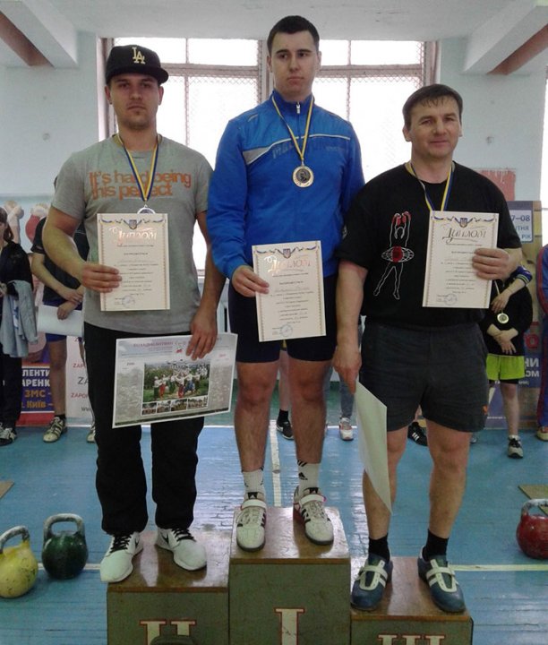 Євгеній Биков продовжує свій спортивний переможний шлях у гирьовому спорті