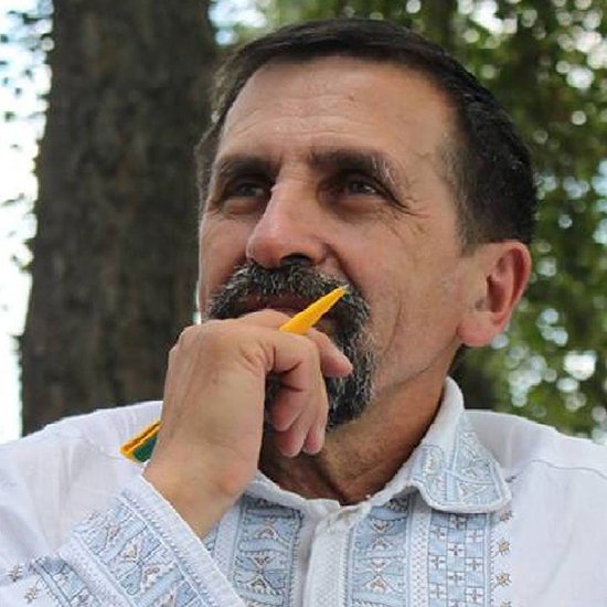 Бджоли об’єднані і тому сильні. А люди? Бджоли об’єднані і тому сильні. А люди?