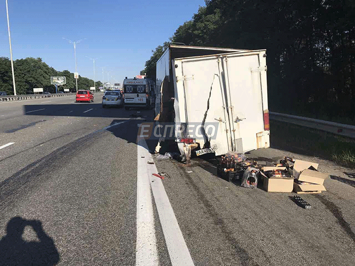 На Бориспільському шосе сталася автопригода, в якій постраждала 5-річна дитина