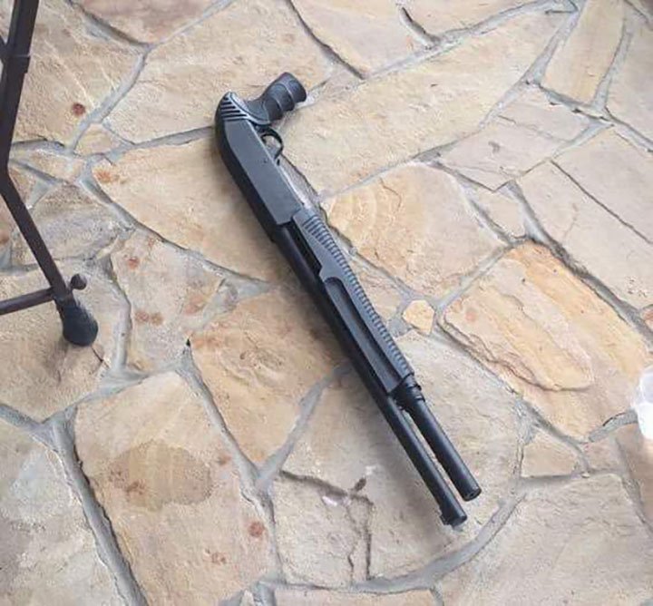 У Бориспільському районі злочинна група намагалася відібрати житло у двох власників У Бориспільському районі злочинна група намагалася відібрати житло у двох власників