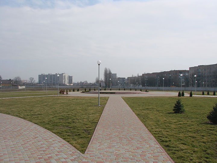 Як у Борисполі ділять ремонти доріг на трьох