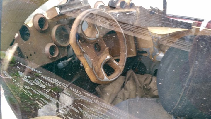 В передмісті Києва був помічений дуже дивний автомобіль