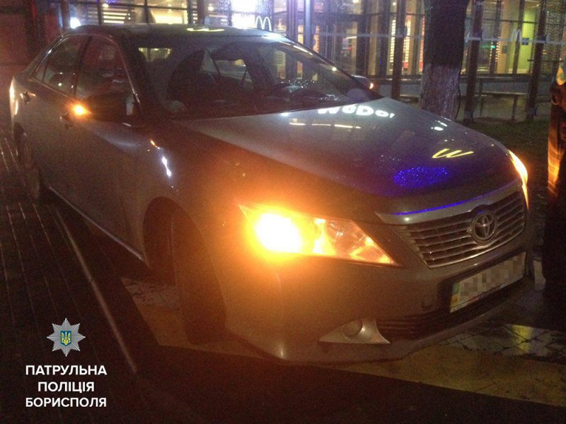 Лише за одну ніч патрульні Борисполя  зупинили трьох нетверезих водіїв