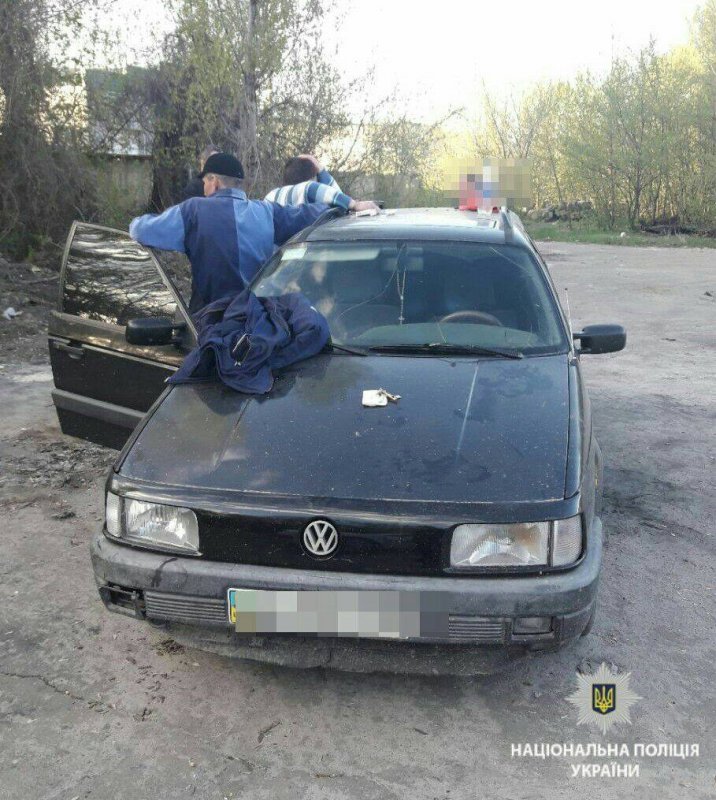В Броварах поліцейські виявили у водія іномарки кастет та наркотики