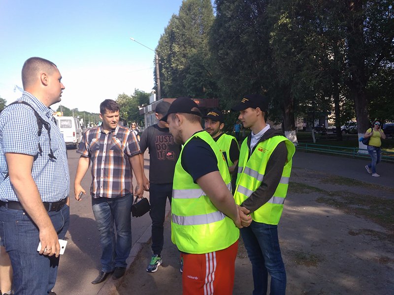 Дивні перевірки на дорогах Борисполя Дивні перевірки на дорогах Борисполя