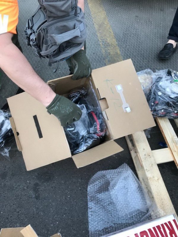 На території Київської митниці у місті Бориспіль СБУ блокувала контрабанду великої партії кокаїну