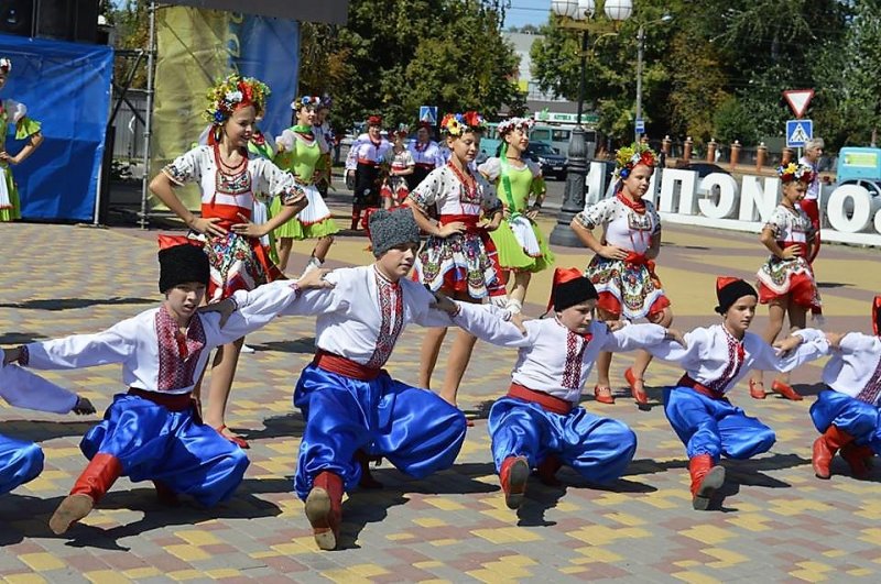 В Бориспільському районі в рамках святкувань презентували проект «Бажаємо Україні миру!» В Бориспільському районі в рамках святкувань презентували проект «Бажаємо Україні миру!»