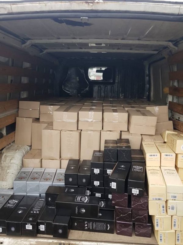 У Бориспільському районі виявили цех із виготовлення контрафактного алкоголю