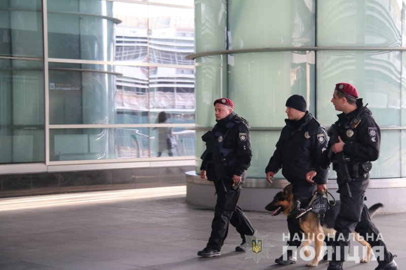 У "Борисполі"  з'явилися нові поліцейські наряди