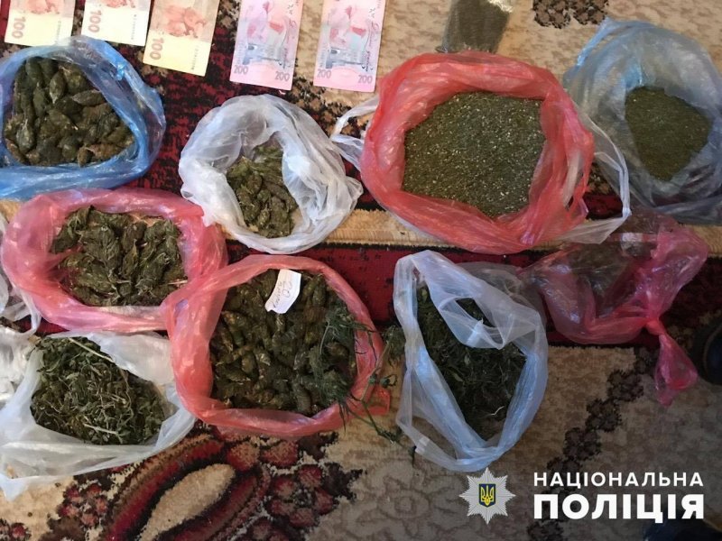 На Київщині ліквідували міжрегіональну групу наркодилерів