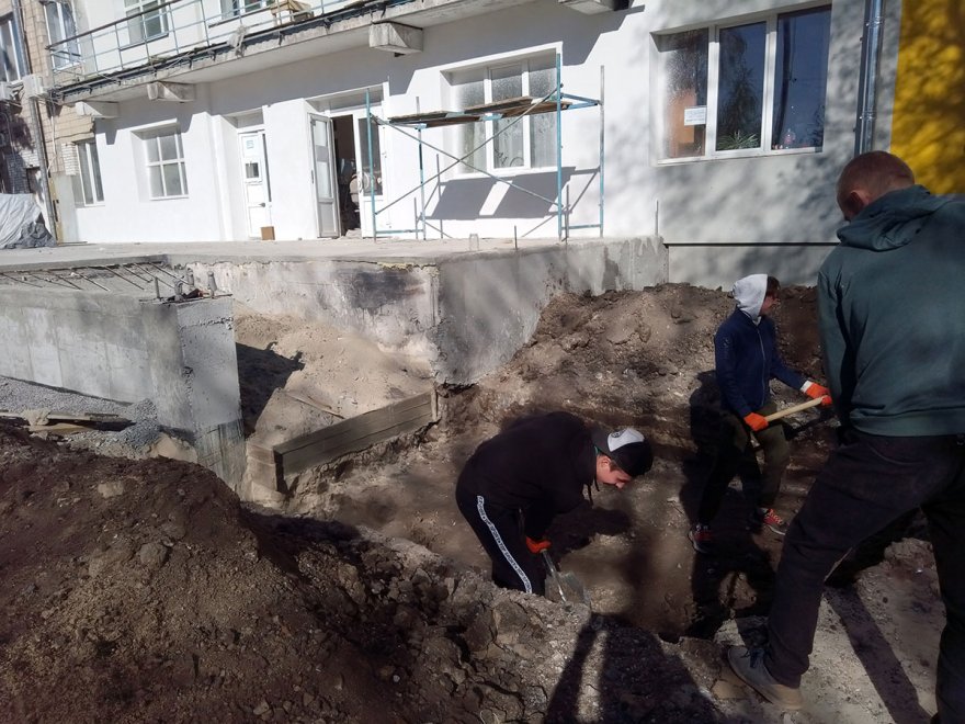 Голова Бориспільської РДА  проінспектував ремонт КНП «ББЛІЛ» (фото)