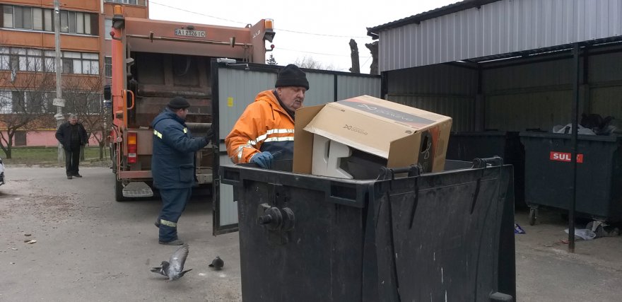 Сміття «під замком»