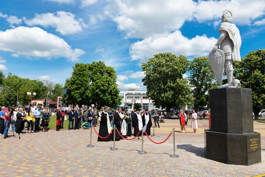 Святий князь Борис вітає гостей Борисполя Святий князь Борис вітає гостей Борисполя