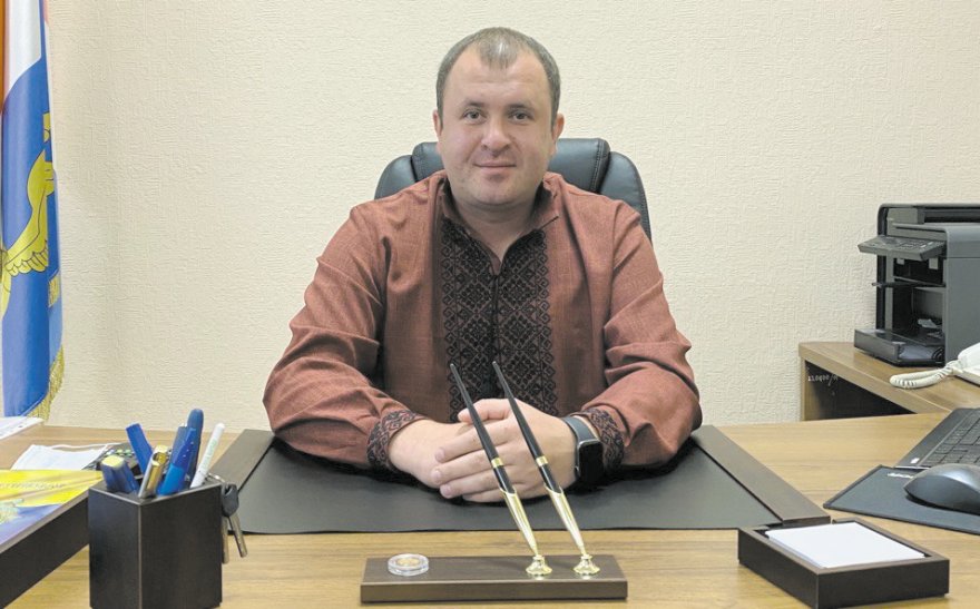 Бориспільська районна рада:  обов’язки є, а законодавчого фундаменту немає