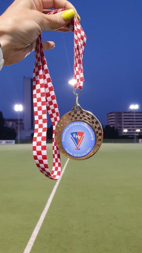  Жіноча збірна України U-18 з хокею на траві посіла перше місце!