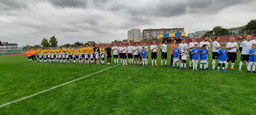 Чи заб'є голова міста гол?