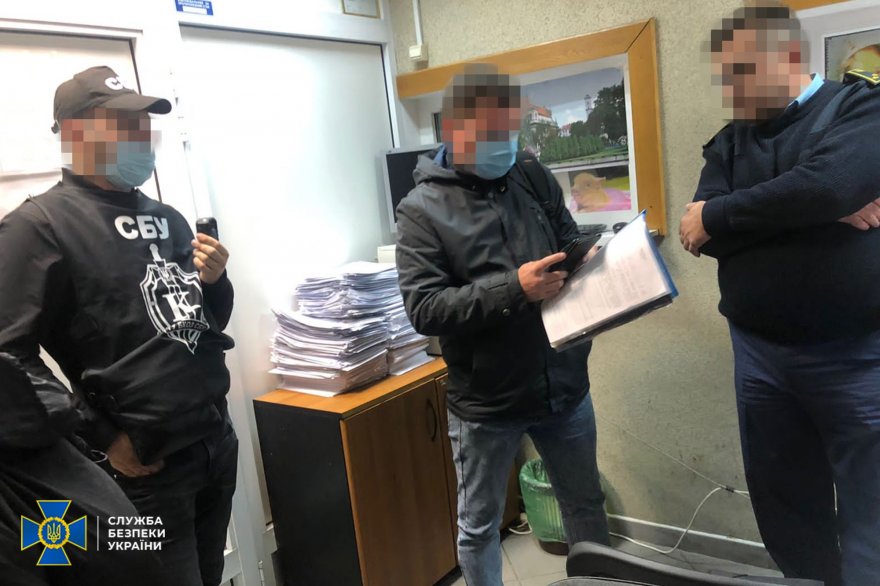 В аеропорту "Бориспіль" викрили схему "кришування" контрабанди В аеропорту "Бориспіль" викрили схему "кришування" контрабанди
