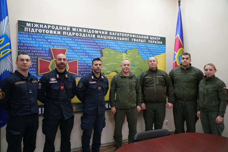 У Міжнародному центрі Нацгвардії підвели підсумки візиту представників Військ карабінерів Італійської Республіки (ВІДЕО) У Міжнародному центрі Нацгвардії підвели підсумки візиту представників Військ карабінерів Італійської Республіки (ВІДЕО)