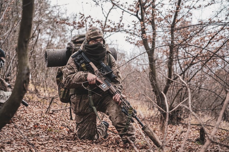 «Снайпером не можна народитися, але можна ним стати»: на Київщині снайперам Нацгвардії вручили сертифікати про проходження базового курсу підготовки за стандартами НАТО «Снайпером не можна народитися, але можна ним стати»: на Київщині снайперам Нацгвардії вручили сертифікати про проходження базового курсу підготовки за стандартами НАТО