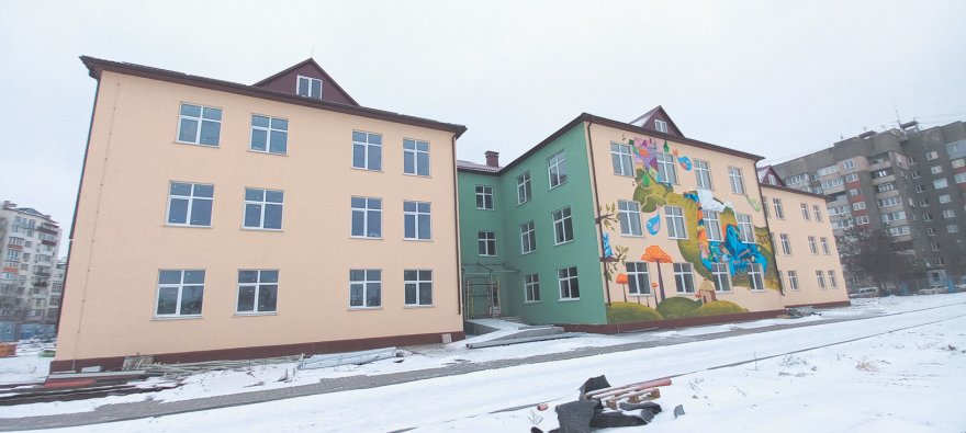 ДНЗ «Казка» в Борисполі добудують місцеві будівельники ДНЗ «Казка» в Борисполі добудують місцеві будівельники