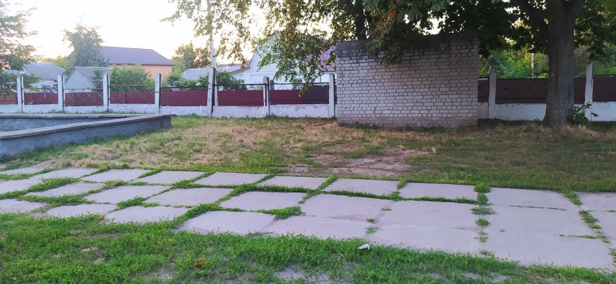 Куди подівся пам’ятник воїну з Міського кладовища?