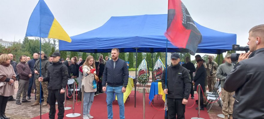В останню путь проводжали героїв — бійців ДУК «Правий сектор»