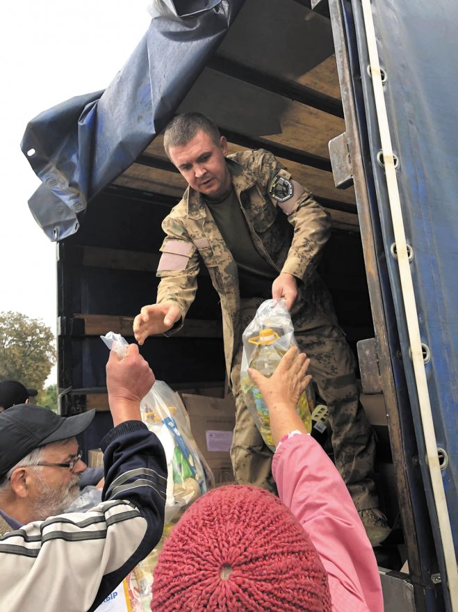 Волонтерський запал та мужність військових:  як «Вісті» побували в гостях у прикордонників на Миколаївщині