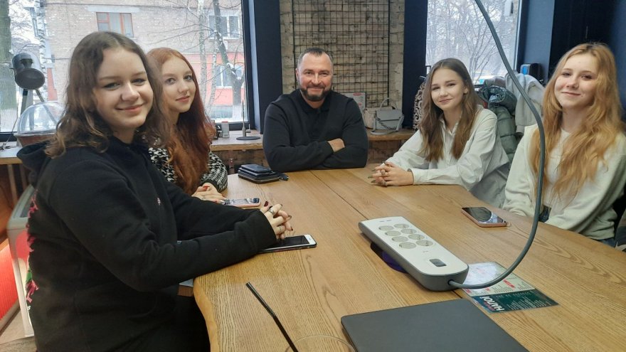 «Кава з депутатом»: Андрій Гануш та Інна Бондаренко «Кава з депутатом»: Андрій Гануш та Інна Бондаренко