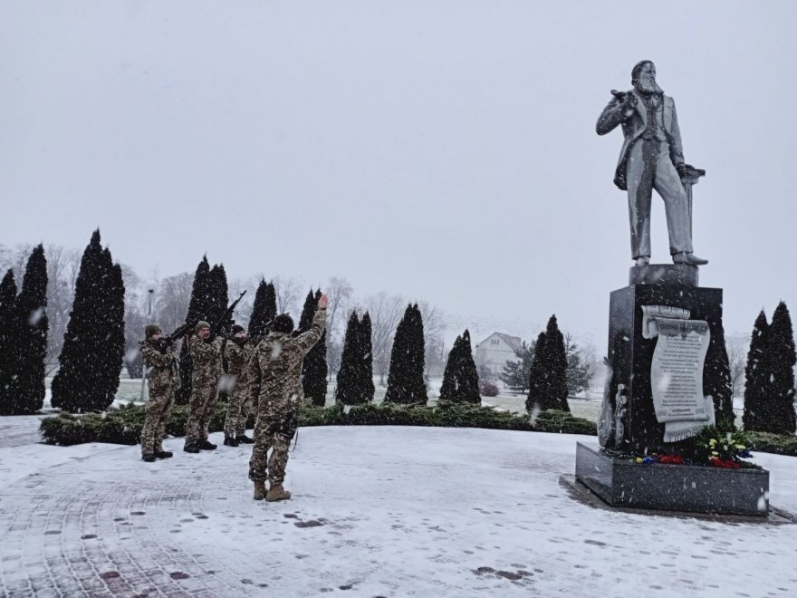 Бориспіль провів в останній шлях Олександра Пінчука Бориспіль провів в останній шлях Олександра Пінчука