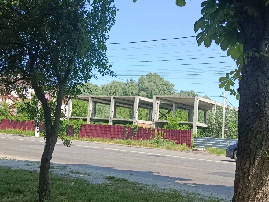 Відділ благоустрою розшукує господаря ще одного довгобуду