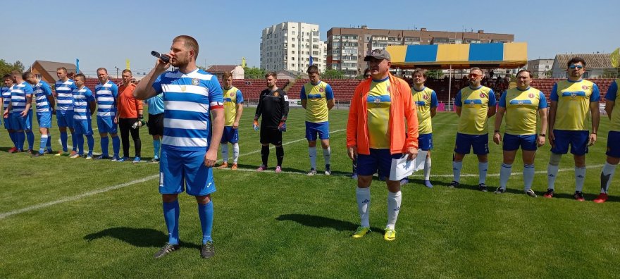 ФК «Маестро» та футбольна збірна громади Борисполя — дорослі пристрасті заради посмішок дітей