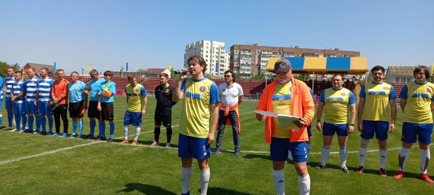 ФК «Маестро» та футбольна збірна громади Борисполя — дорослі пристрасті заради посмішок дітей