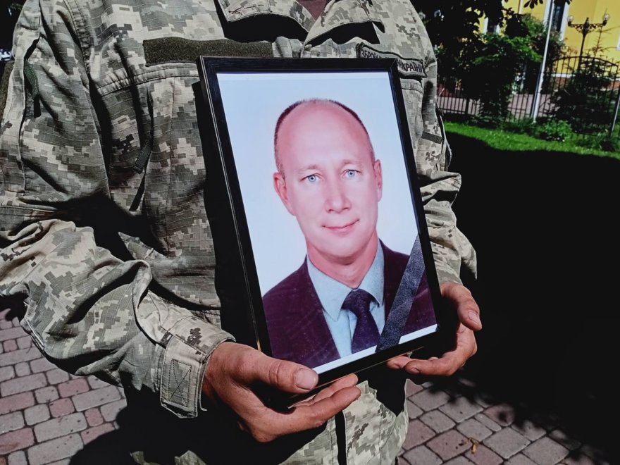 Бориспіль провів в останній шлях пілота Дмитра Кривенка Бориспіль провів в останній шлях пілота Дмитра Кривенка