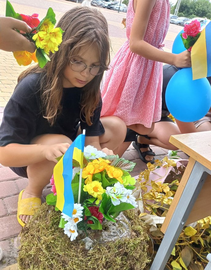 Дитячий простір від БДЮТ з нагоди Дня молоді Дитячий простір від БДЮТ з нагоди Дня молоді