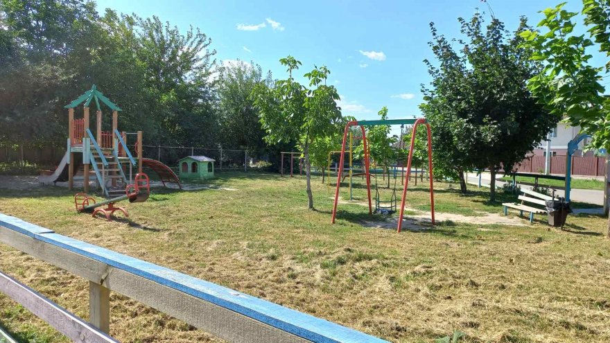 Рахують та обстежують дитячі майданчики в приватному секторі Рахують та обстежують дитячі майданчики в приватному секторі