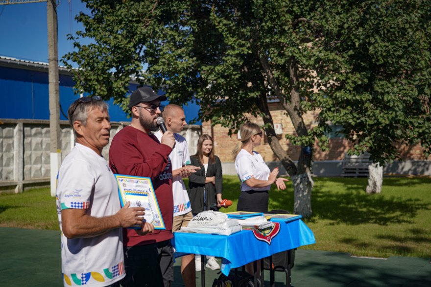 На Київщині гвардійці впевнено перемогли у змаганнях з підтягування на перекладині