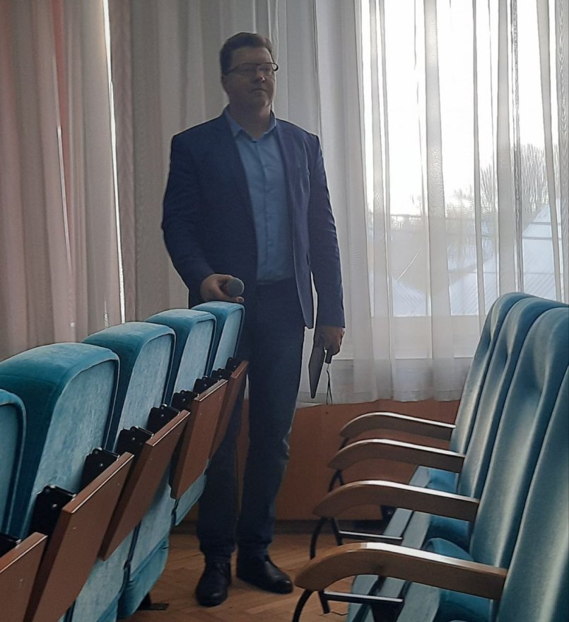 Депутати звільнили Віталія Горкуна та Миколу Корніяку Депутати звільнили Віталія Горкуна та Миколу Корніяку