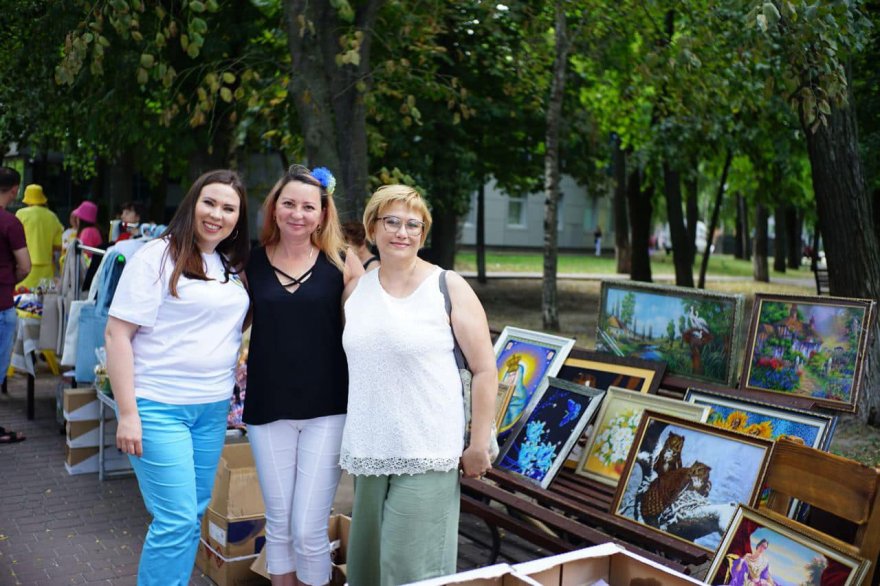 Серця свободи: благодійність задля перемоги Серця свободи: благодійність задля перемоги