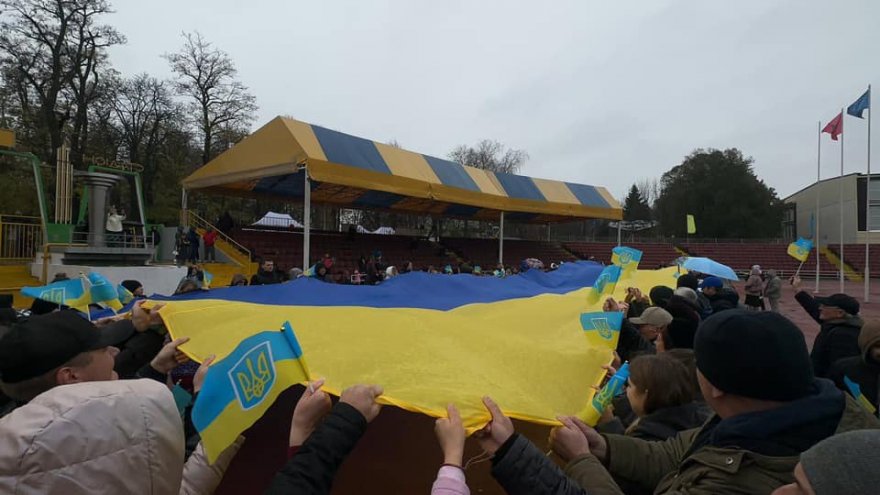 Серця свободи: благодійність задля перемоги Серця свободи: благодійність задля перемоги