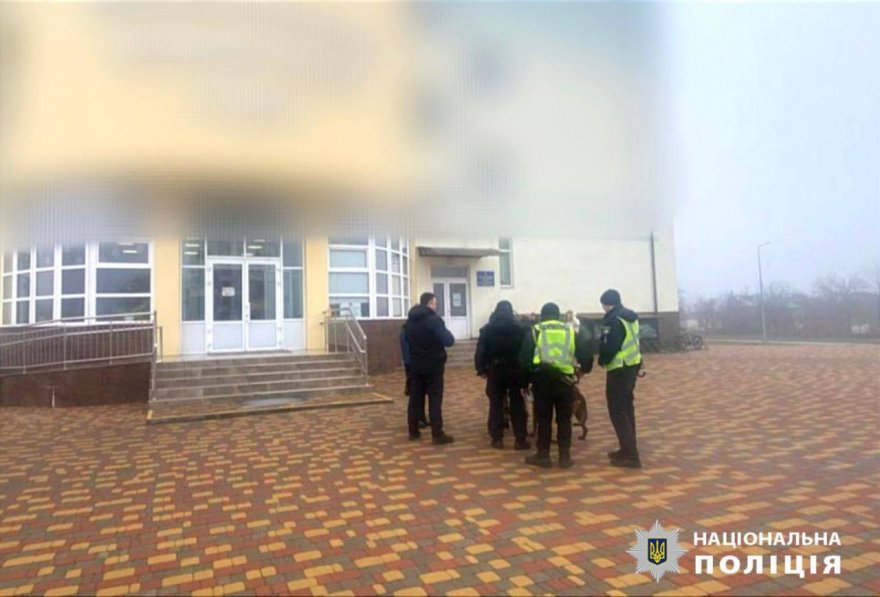 Один з ліцеїв Борисполя знову замінували