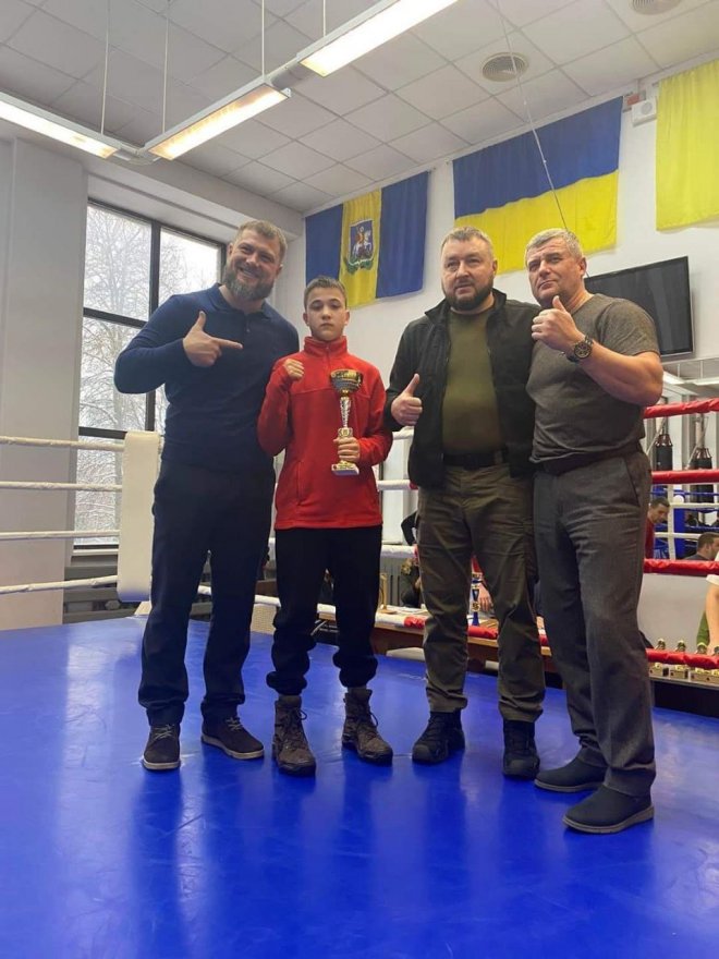 Денис Снігур — призер чемпіонату України із боксу серед учнів Денис Снігур — призер чемпіонату України із боксу серед учнів