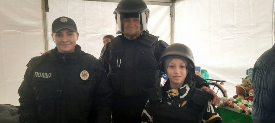 «Допоможемо захисникам разом»: свято для дітей та благодійний збір на медичне обладнання, що рятує життя воїнів