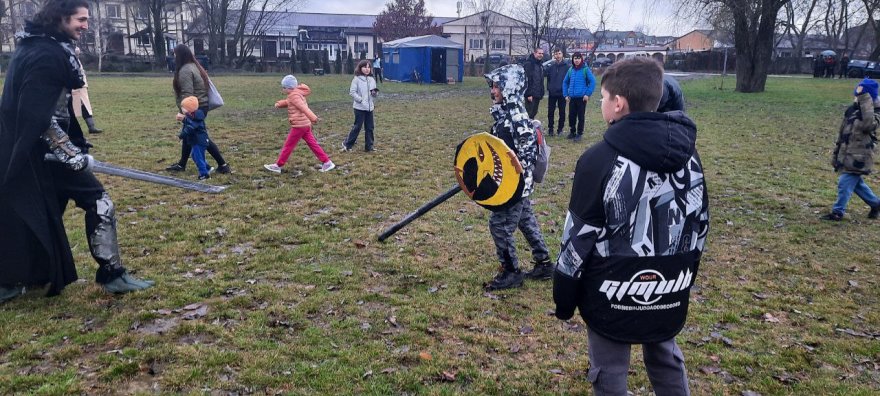 «Допоможемо захисникам разом»: свято для дітей та благодійний збір на медичне обладнання, що рятує життя воїнів