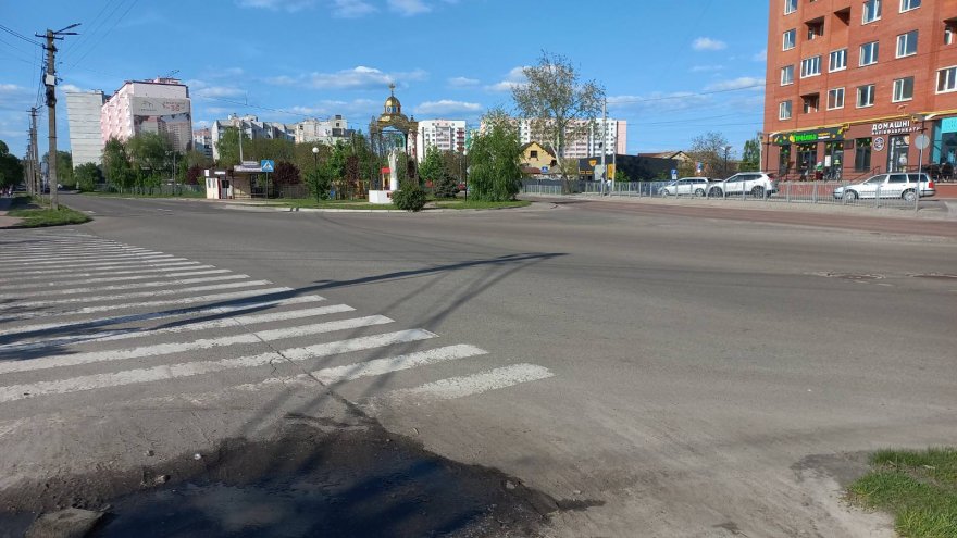 Ремонтуватимуть автобусні зупинки, купуватимуть дорожні знаки. Оформлять розв’язки кругового руху Ремонтуватимуть автобусні зупинки, купуватимуть дорожні знаки. Оформлять розв’язки кругового руху