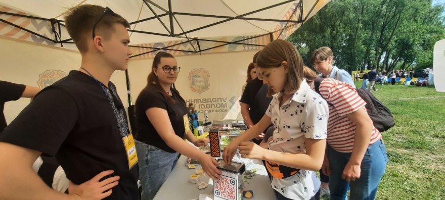 18 травня відбувся Благодійний день вуличної музики на Олесницькому озері 18 травня відбувся Благодійний день вуличної музики на Олесницькому озері